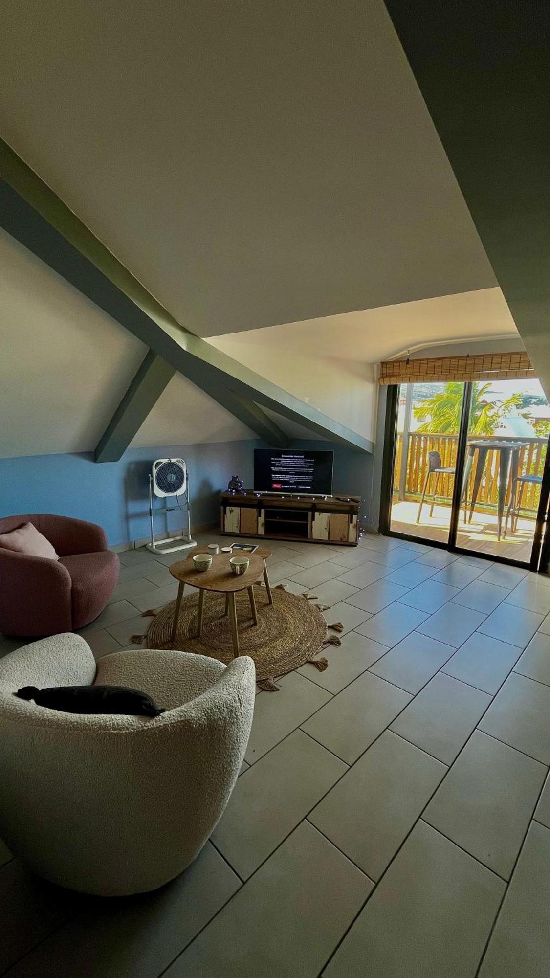 Tropical Suite - T2 Flamboyant - Saint-Pierre - 5Min De La Plage Extérieur photo